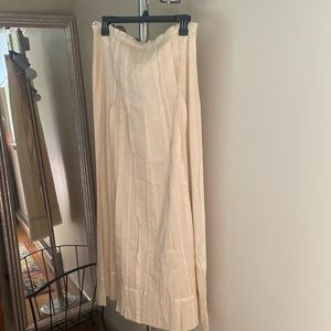 NWT sheer pleated maxi skirt sz 8 color is vanilla